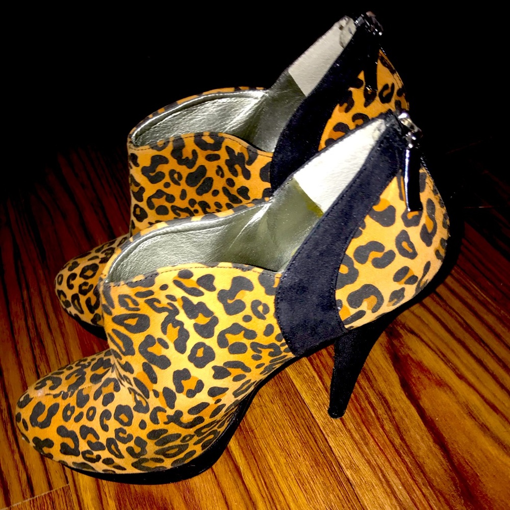 Guess Cheetah Booties